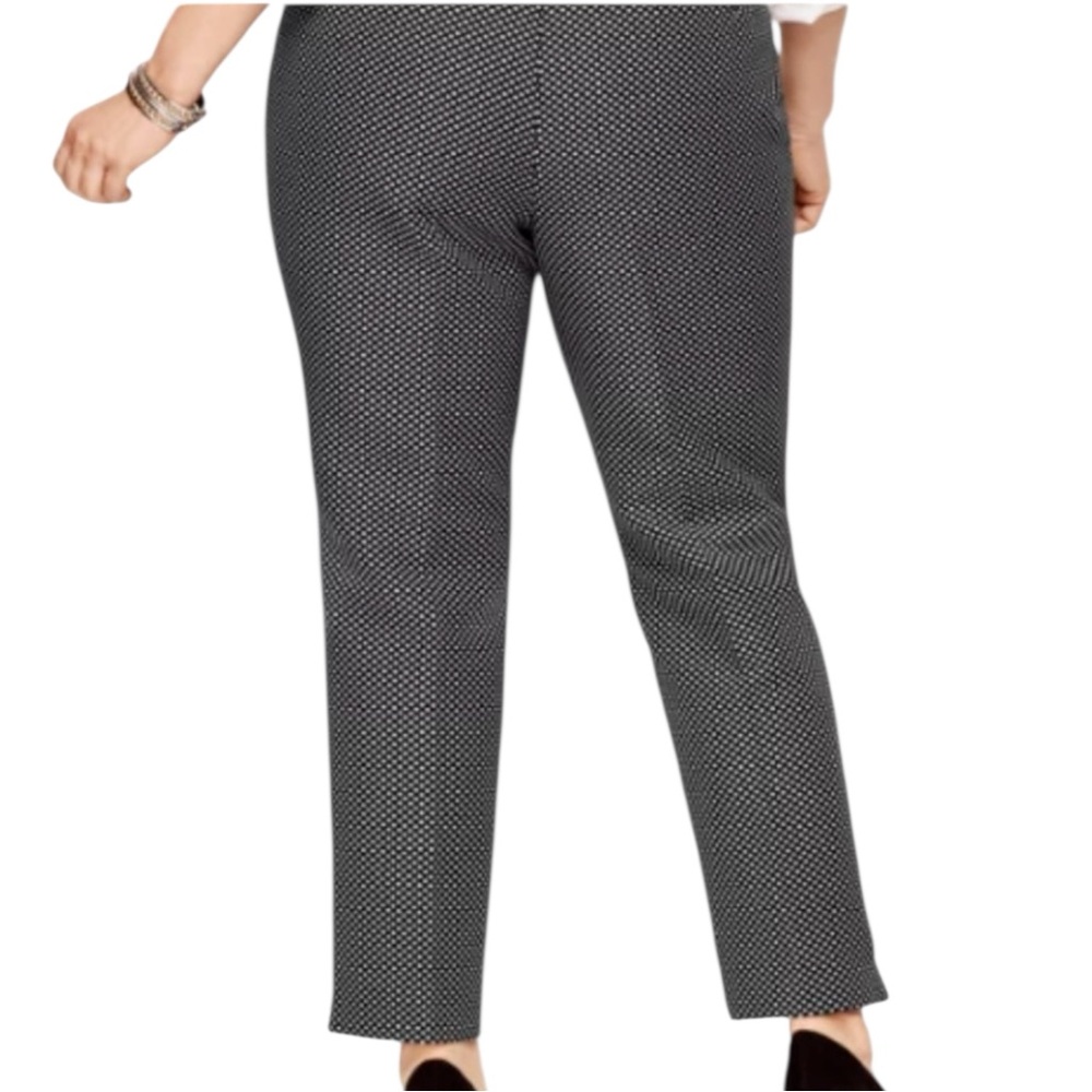 TALBOTS Newport Style Ankle Pants in Diamond Dot Pattern in Navy Size 10PETITE - Picture 2 of 10